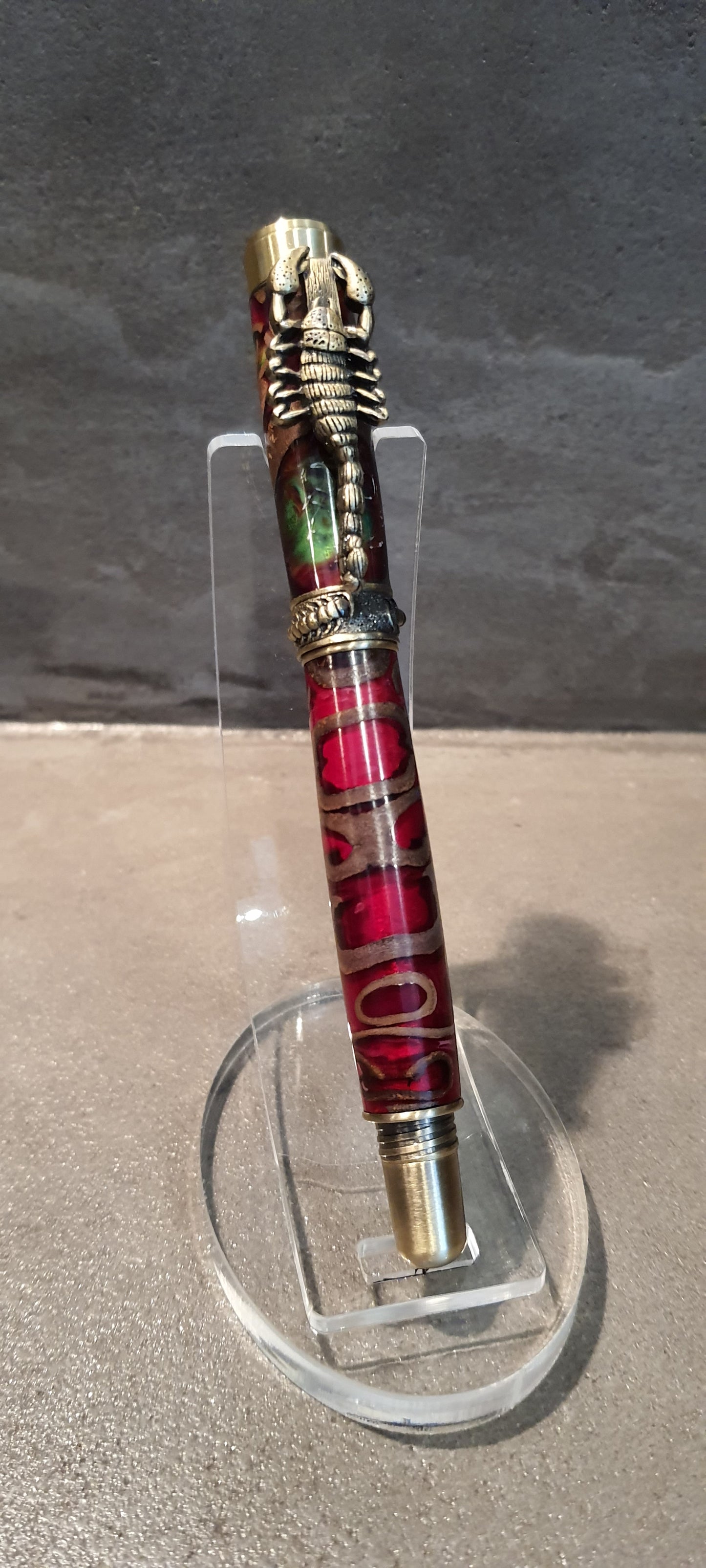 Stylo thème scorpion