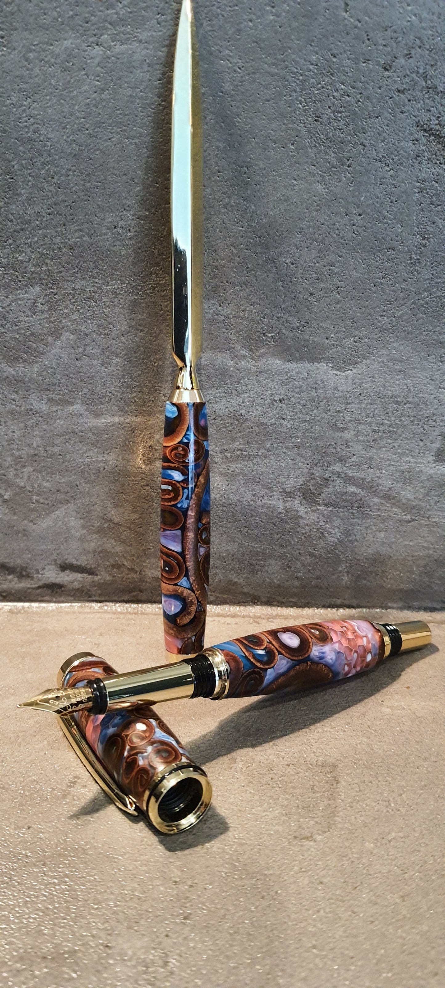 Ensemble stylo plume + ouvre lettre